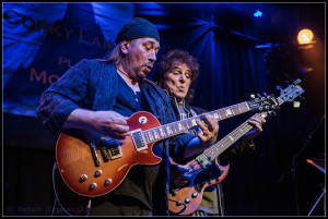 Corky Laing’s Mountain mit Phil Baker an der Gitarre und Joe Venti (Bass und Gesang). FOTO: Peter „Beppo“ Szymanski