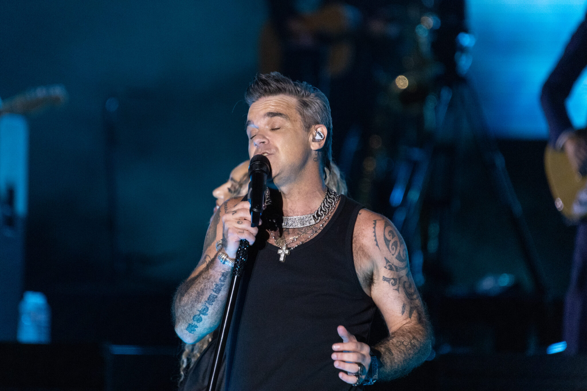 Fotostrecke vom Konzert in Bonn Robbie Williams das Genie unter den